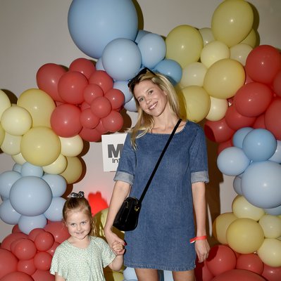 Freundin Beauty-Leitung Sara Hopp kam mit ihrer Tochter