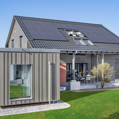 das musterhaus aenne von schwörerhaus und das haus von außen bei tageslicht