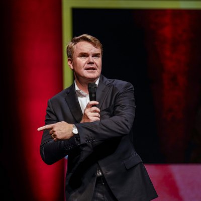 Auch Martin Weiss sprach seine Freude darüber aus, wieder Teil der DLD zu sein. Er betonte außerdem, wie wichtig Solidarität in diesen herausfordernden Zeiten ist