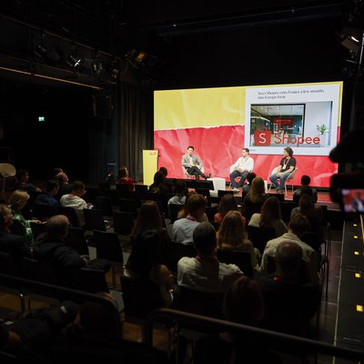 Die Blackbox, die als einer der Konferenzsäle fungiert hat, war am Samstag sehr gut besucht